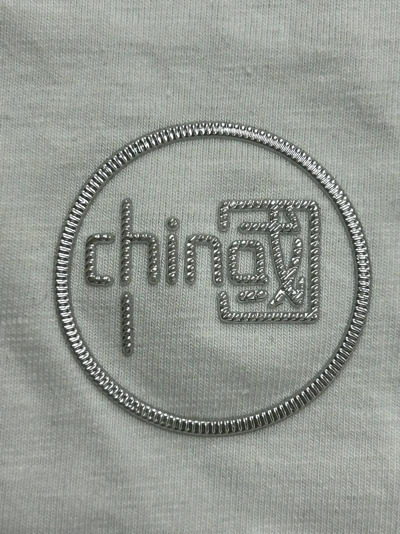 服装无缝压花工艺:刻字膜,发泡厚板,植绒,直喷渐变,高周波,